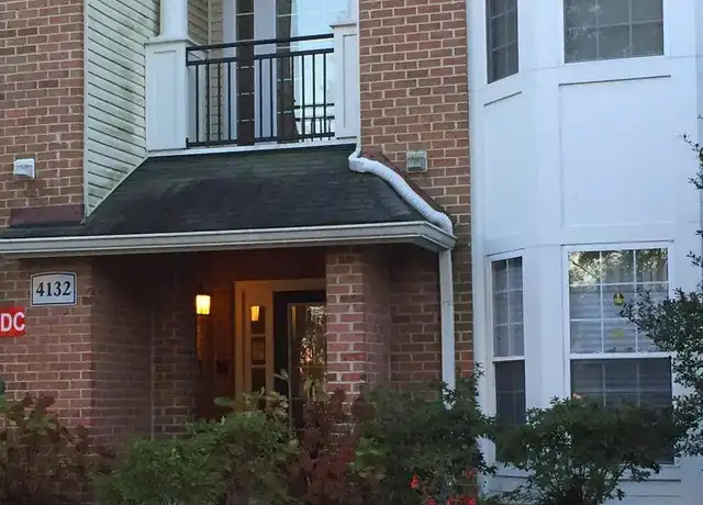 Property at 4132 Fountainside Ln Unit K103, Fairfax, VA, 22030, 2 beds, 2 baths, [object Object]