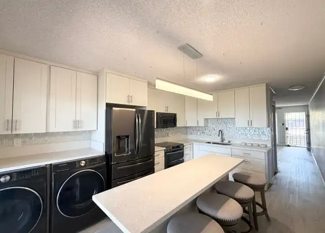 Property at 98-785 Iho Pl Unit B, Aiea, HI, 96701, 2 beds, 1 bath, [object Object]