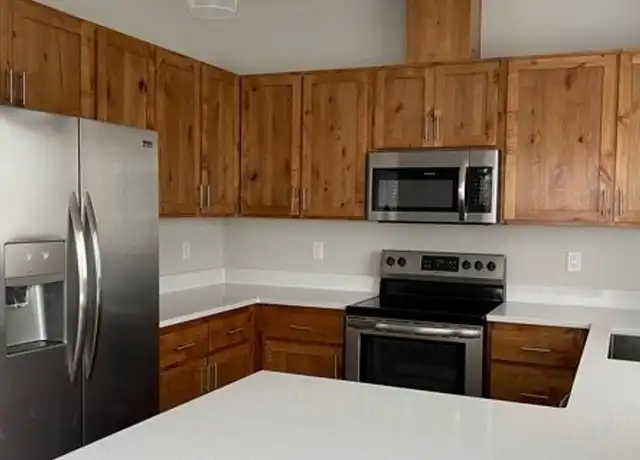Property at 5703 Honey Bee St S Unit 5703, Salem, OR, 97306, 3 beds, 2.5 baths, [object Object]