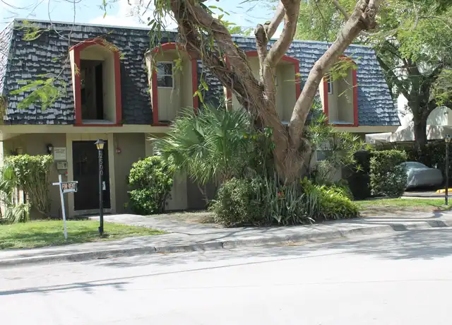 Property at 7500 SW 59th Pl Unit 1st Floor, South Miami, FL, 33143, 1 bed, 1 bath, [object Object]