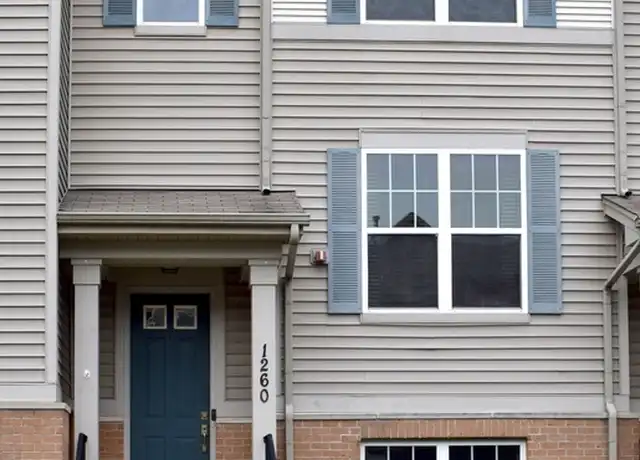 Property at 1260 Evergreen Ave, Des Plaines, IL, 60016, 2 beds, 2.5 baths, [object Object]