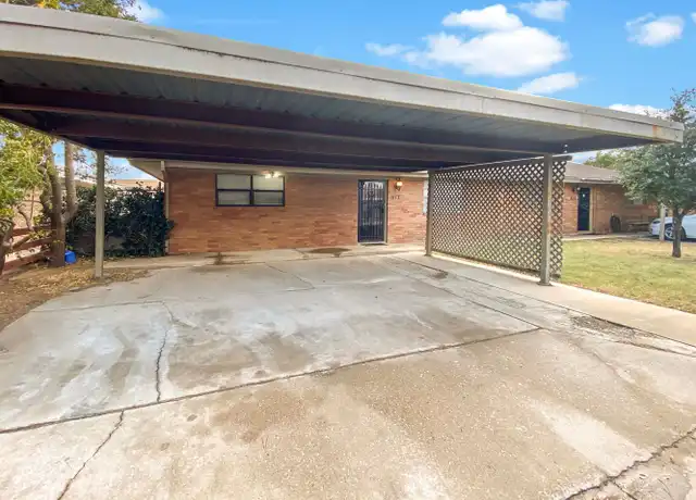 Property at 615 E Sunset Cir Unit 617, Hobbs, NM, 88240, 2 beds, 1 bath, [object Object]