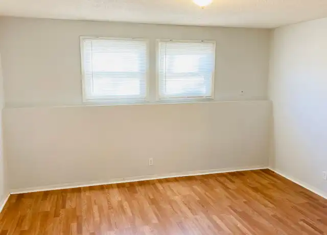 Property at 810 W 11th St Unit 4, Junction City, KS, 66441, 2 beds, 1 bath, [object Object]