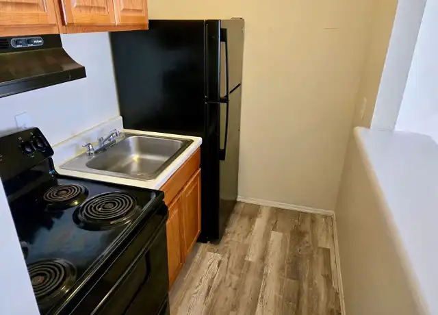 Property at 7301 Zuni Rd SE Unit L, Albuquerque, NM, 87108, 1 bed, 1 bath, [object Object]