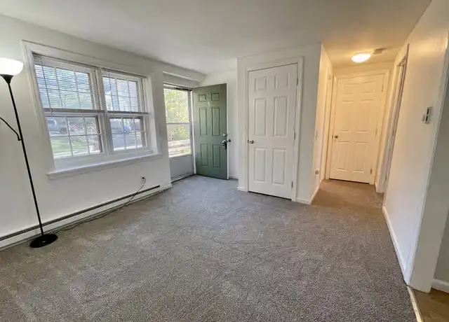 Property at 21 Old Grove St Unit 5, New Milford, CT, 06776, 1 bed, 1 bath, [object Object]