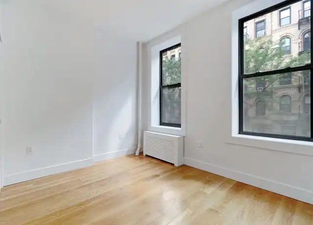 Property at 219 E 89th St Unit 2E, New York, NY, 10128, 2 beds, 2 baths, [object Object]