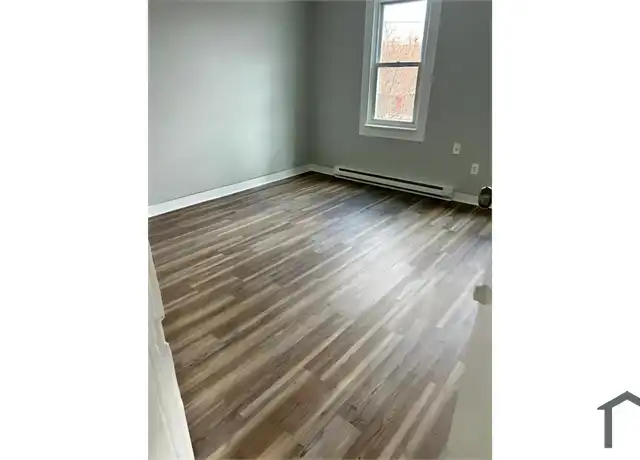 Property at 3230 W 31st St Unit Up, Cleveland, OH, 44109, 3 beds, 1 bath, [object Object]