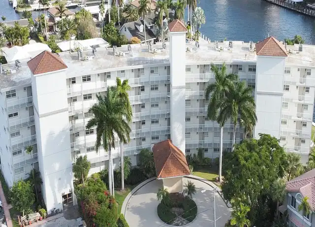 Property at 140 NE 28th Ave #406, Pompano Beach, FL, 33062, 2 beds, 2 baths, [object Object]