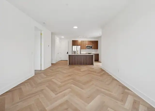 Property at 100 E Putnam Ave Unit 305, Cos Cob, CT, 06807, 1 bed, 1 bath, [object Object]