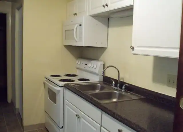 Property at 300 Sheridan Park Unit 059, Geneva, NY, 14456, 1 bed, 1 bath, [object Object]