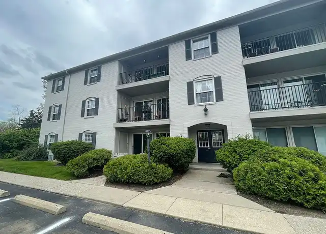 Property at Park Lane Apartments - 221 E Main St, Carmel, IN, 46032, 2 beds, 1.5-2 baths, [object Object]