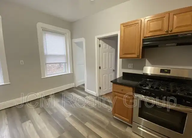 Property at 98 Woodledge St Unit 3l, Boston, MA, 02125, 3 beds, 1 bath, [object Object]