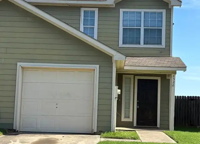 Property at 4526 Alamosa St, Fort Worth, TX, 76119, 3 beds, 2.5 baths, [object Object]