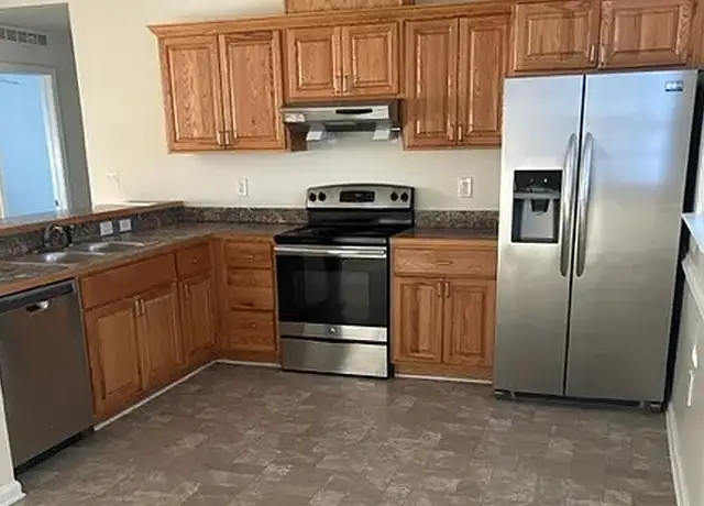 Photo of 901 W Queen St, Hampton, VA 23669