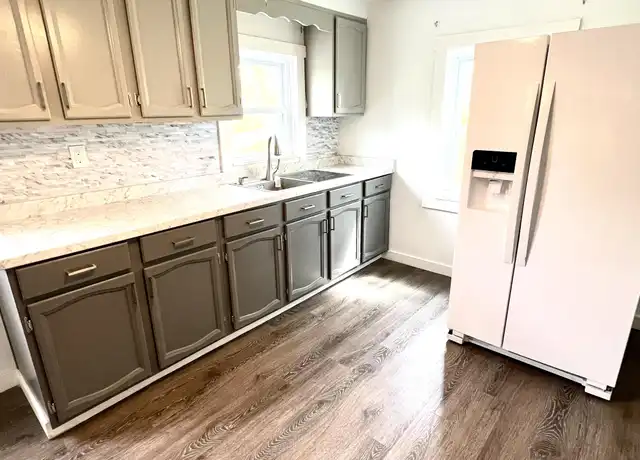 Property at 3707 Northern Pike, Monroeville, PA, 15146, 2 beds, 1 bath, [object Object]