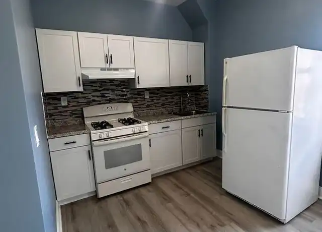 Property at 194 Buena Vista Ave, Yonkers, NY, 10701, 2 beds, 1 bath, [object Object]