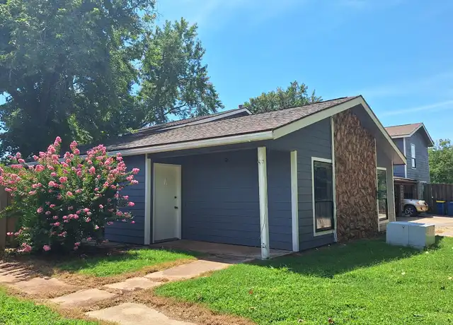 Property at 829 N Burdick St Unit A, Stillwater, OK, 74075, 2 beds, 1.5 baths, [object Object]