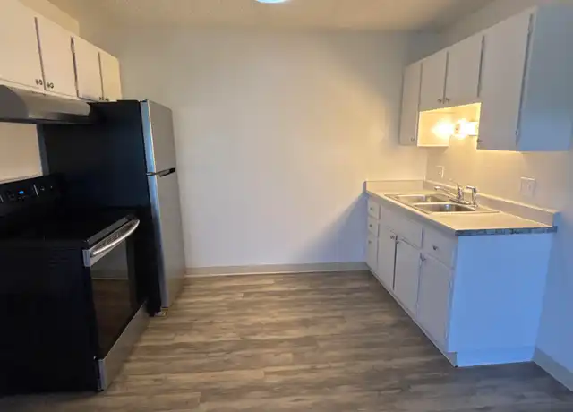 Property at 3611 E San Miguel St Apt 303, Colorado Springs, CO, 80909, 1 bed, 1 bath, [object Object]