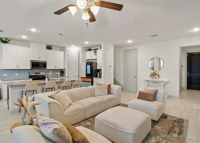 Property at 637 Hutchinson Ln, Lewisville, TX, 75077, 3 beds, 2.5 baths, [object Object]