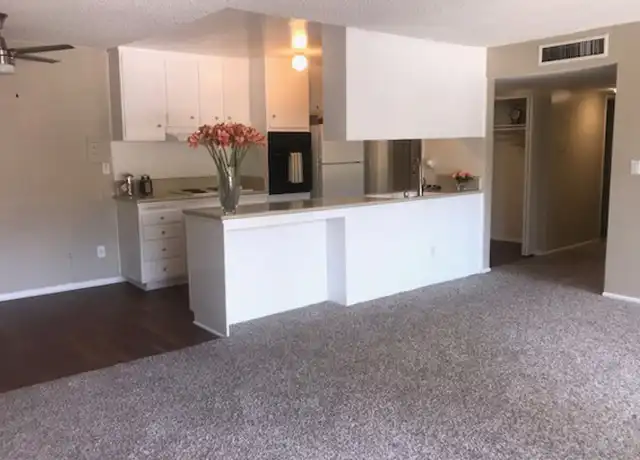 Property at 10200 De Soto Ave Unit 123, Chatsworth, CA, 91311, 1 bed, 1 bath, [object Object]