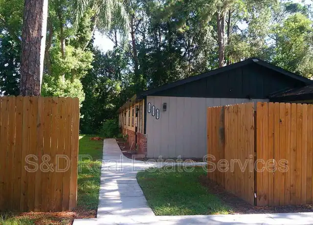 Property at 621 Marianna Rd, Auburndale, FL, 33823, 2 beds, 1 bath, [object Object]