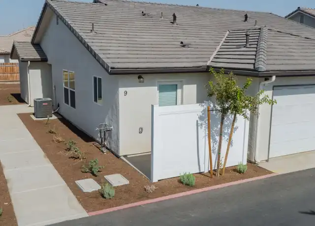 Property at 750 Aberdeen St Unit 03, Tulare, CA, 93274, 3 beds, 2 baths, [object Object]