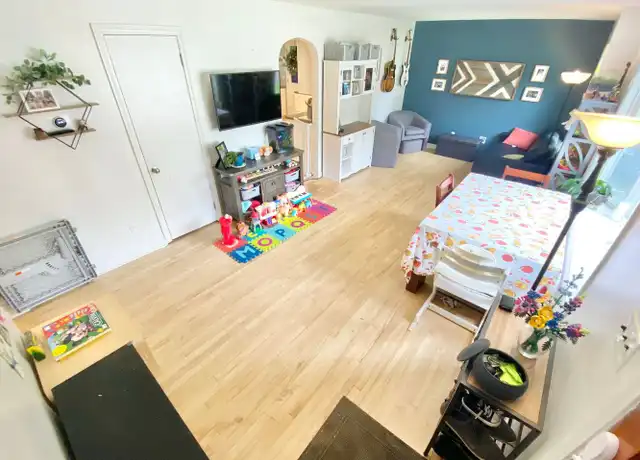 Property at 30 Gilbert St, South Burlington, VT, 05403, 4 beds, 2 baths, [object Object]