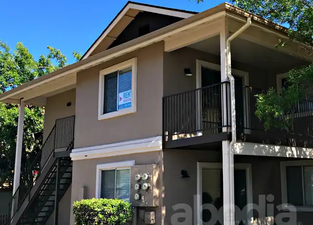 Property at 141 Whipple Extention Unit C, Prescott, AZ, 86301, 2 beds, 1 bath, [object Object]