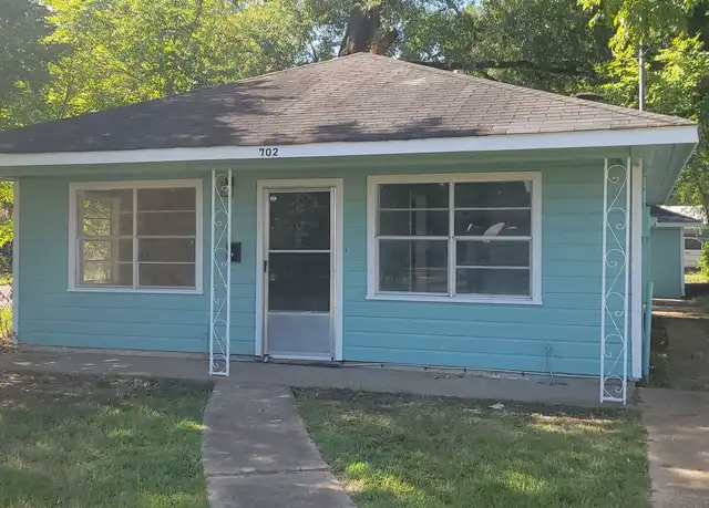 Property at 702 W 72nd St, Shreveport, LA, 71106, 3 beds, 1 bath, [object Object]