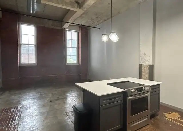 Property at 2121 Central St Unit 308, Kansas City, MO, 64108, 1 bed, 1 bath, [object Object]