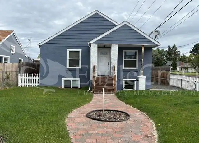 Property at 1589 E Alder St Unit 1589A, Walla Walla, WA, 99362, 2 beds, 1 bath, [object Object]
