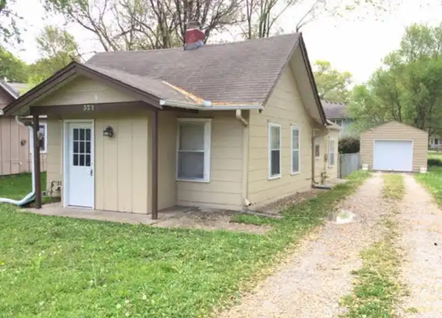 Property at 321 E 80th St, Kansas City, MO, 64114, 2 beds, 1 bath, [object Object]