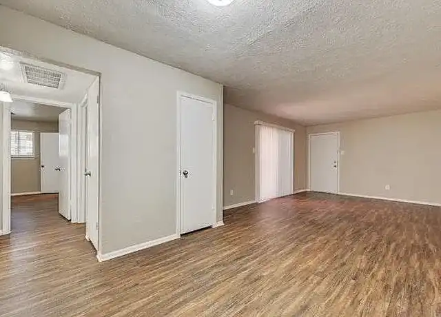 Property at Parkway Villas - 701 S Great Southwest Pkwy, Grand Prairie, TX, 75051, 1-2 bed, 1-2 bath, [object Object]
