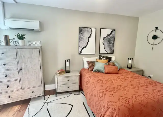 Property at 401 S Market St #3, Frederick, MD, 21701, 2 beds, 1 bath, [object Object]