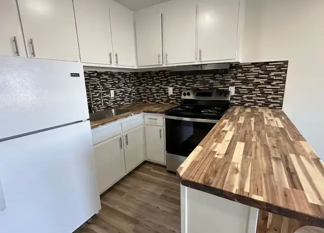 Property at 1211 W 2nd St Apt 34, Bloomington, IN, 47403, 1 bed, 1 bath, [object Object]