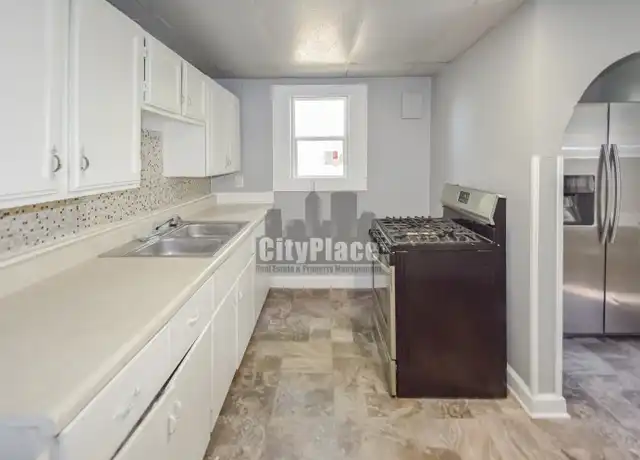 Property at 429 N Oakland Ave, Indianapolis, IN, 46201, 3 beds, 1 bath, [object Object]
