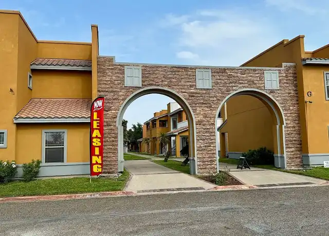 Property at Castelo Apartments - 2401 S McColl Rd, McAllen, TX, 78503, 1-2 bed, 1-2 bath, [object Object]