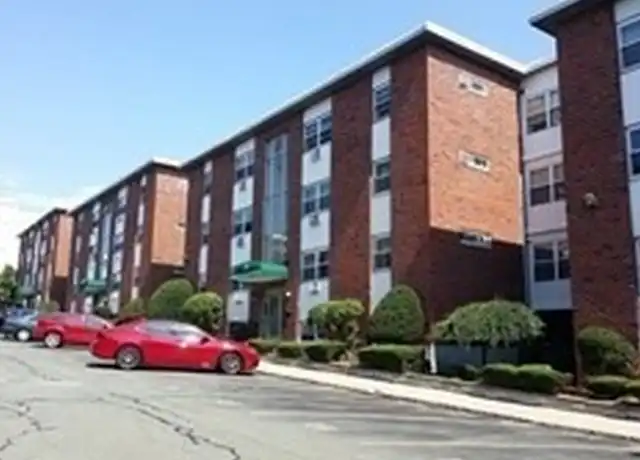 Property at 9 Commonwealth Ct #7, Brighton, MA, 02135, 2 beds, 1 bath, [object Object]