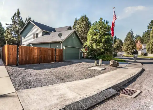 Property at 1789 SE Ironwood Ct, Bend, OR, 97702, 3 beds, 2.5 baths, [object Object]