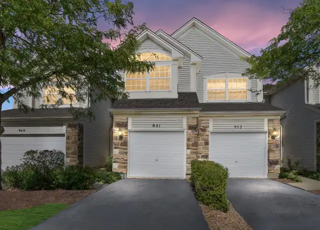 Property at 951 Viewpoint Dr Unit 951, Lake in the Hills, IL, 60156, 2 beds, 1.5 baths, [object Object]