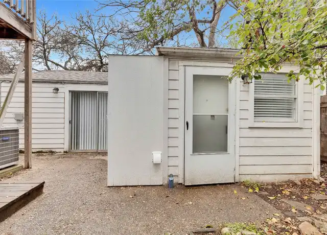 Property at 1300 Lorrain St Unit 2, Austin, TX, 78703, 1 bed, 1 bath, [object Object]