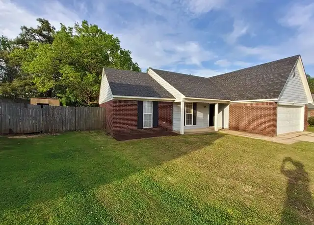 Property at 10770 Oak Leaf Dr, Olive Branch, MS, 38654, 3 beds, 2 baths, [object Object]