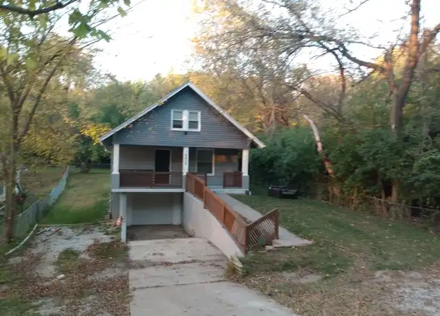 Property at 6608 E 67th St, Kansas City, MO, 64133, 3 beds, 1 bath, [object Object]