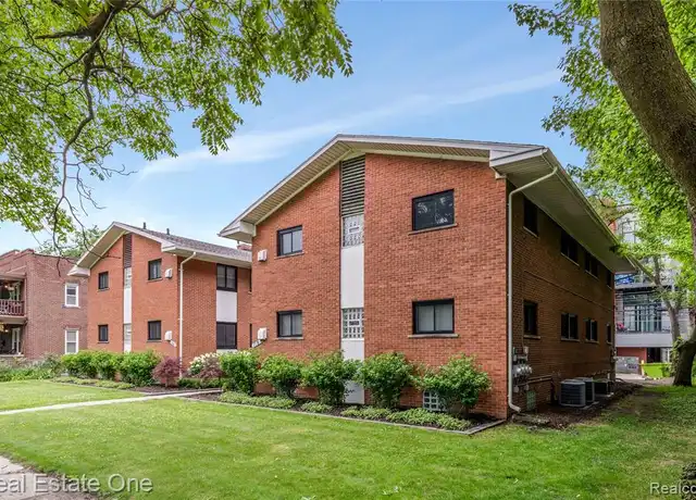 Property at 118 N Center St Unit 2, Royal Oak, MI, 48067, 2 beds, 1 bath, [object Object]