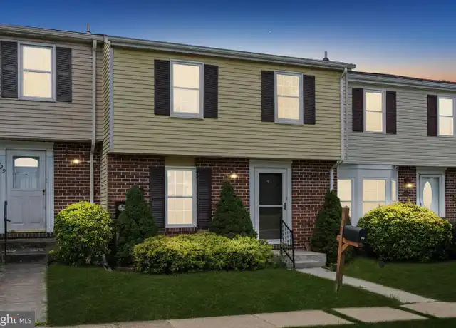 Property at 127 E Orange Ct, Parkville, MD, 21234, 3 beds, 2.5 baths, [object Object]