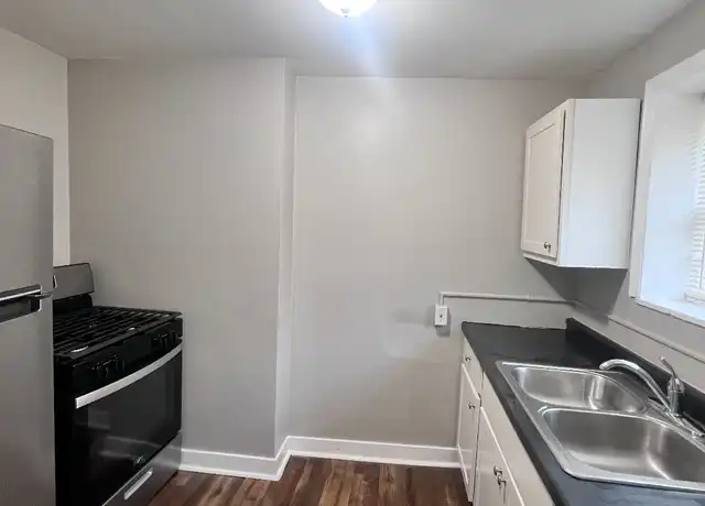 Property at 2711 165th St Unit 3, Hammond, IN, 46323, 2 beds, 1 bath, [object Object]