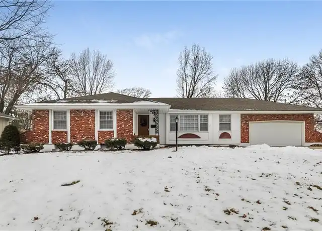 Property at 708 NE Coronado St, Lees Summit, MO, 64086, 3 beds, 2 baths, [object Object]