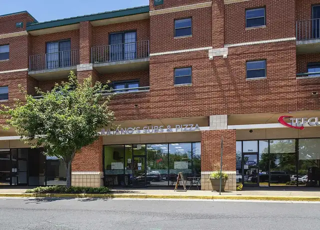 Photo of 5982 Richmond Hwy, Alexandria, VA 22303