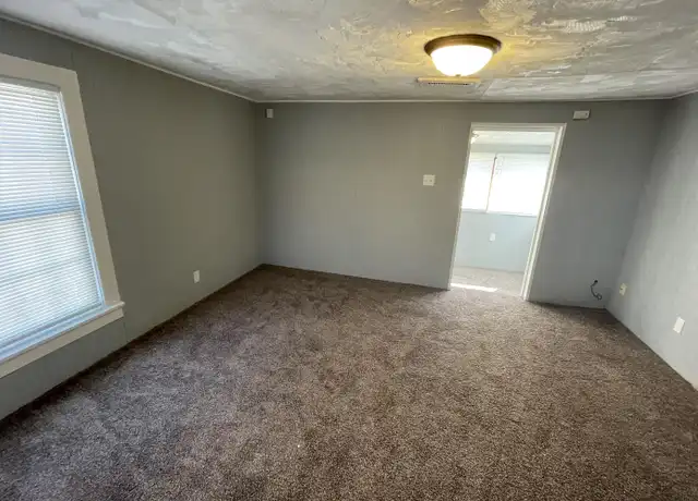 Property at 718 Yuba St Unit 2, Janesville, WI, 53545, 2 beds, 1 bath, [object Object]