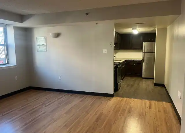 Property at 700 S 17th St Unit 201-N, Philadelphia, PA, 19146, 2 beds, 1 bath, [object Object]